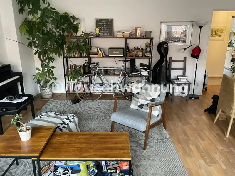 Tauschwohnung: Helle 2-Zimmer Whg. mit Balkon gegen 3-4 Zimmer Neuk/Kreuzb — photo 1